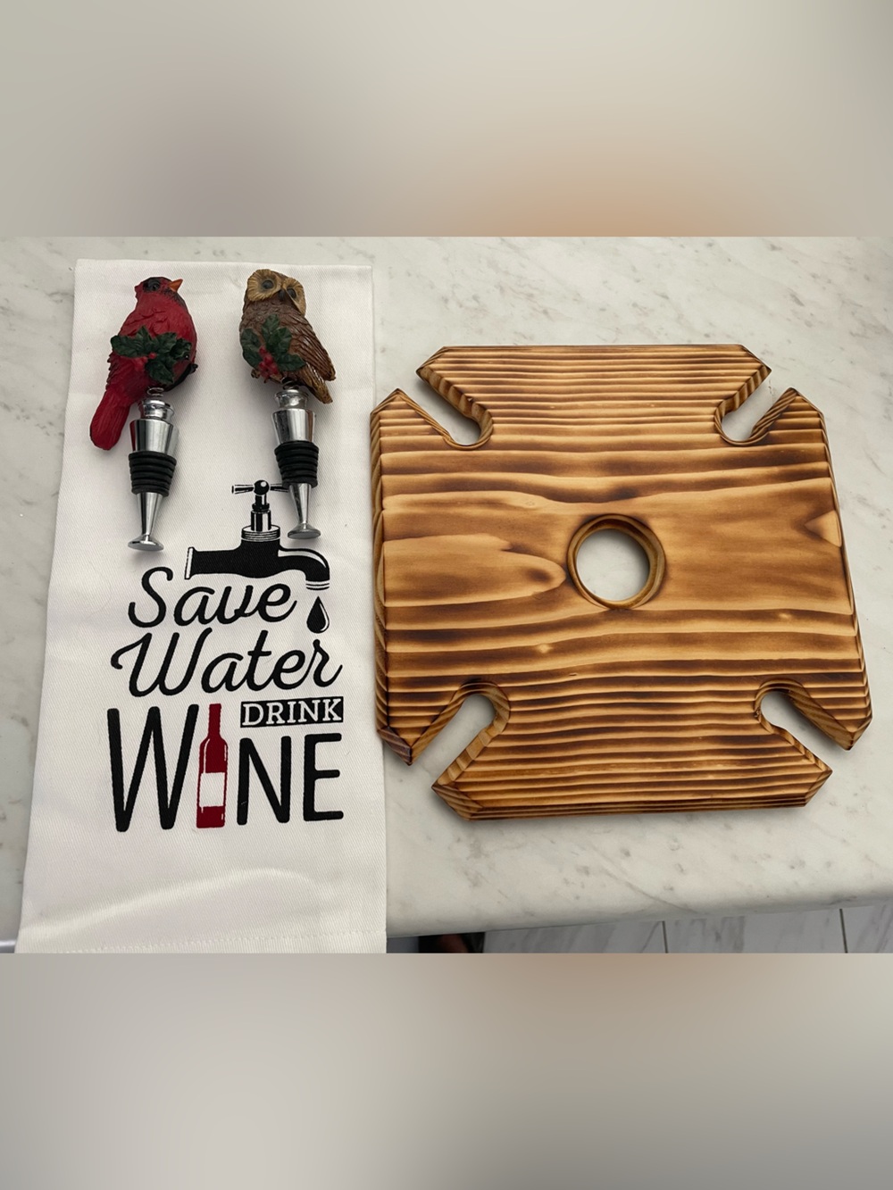 Rustic Burnt Wood 4-Glass Wine Glass Holder Rack and Wine Accessories